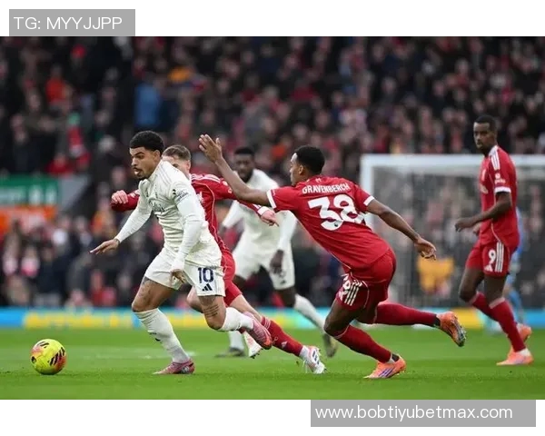 维拉强势崛起七轮狂胜六场冲击前四仅败于利物浦